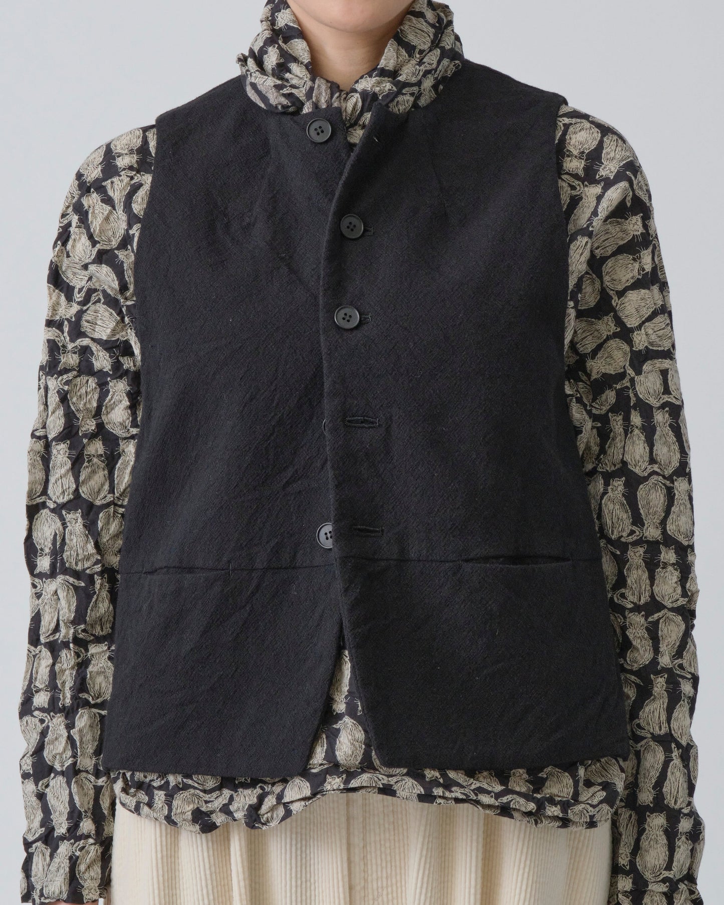 Pas de Calais Mulesing-Free Wool Cotton Crew Neck Vest Black-Pas De Calais-Thistle Hill