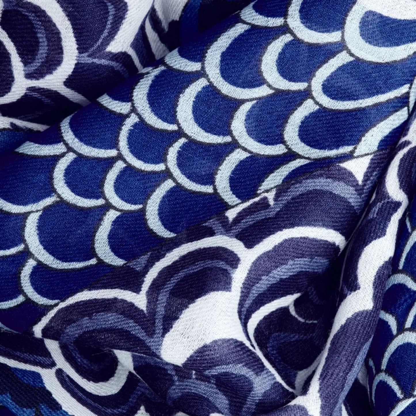 Inoui Editions Scarf 70 Dragon Blue