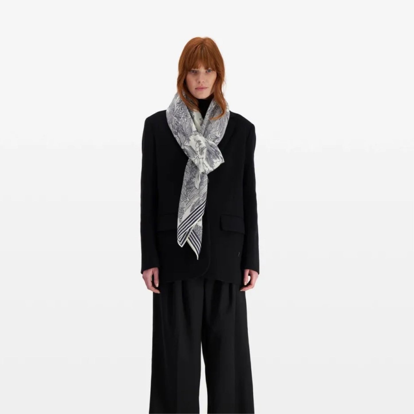 Inoui Editions Scarf 100 Turgot Light Blue