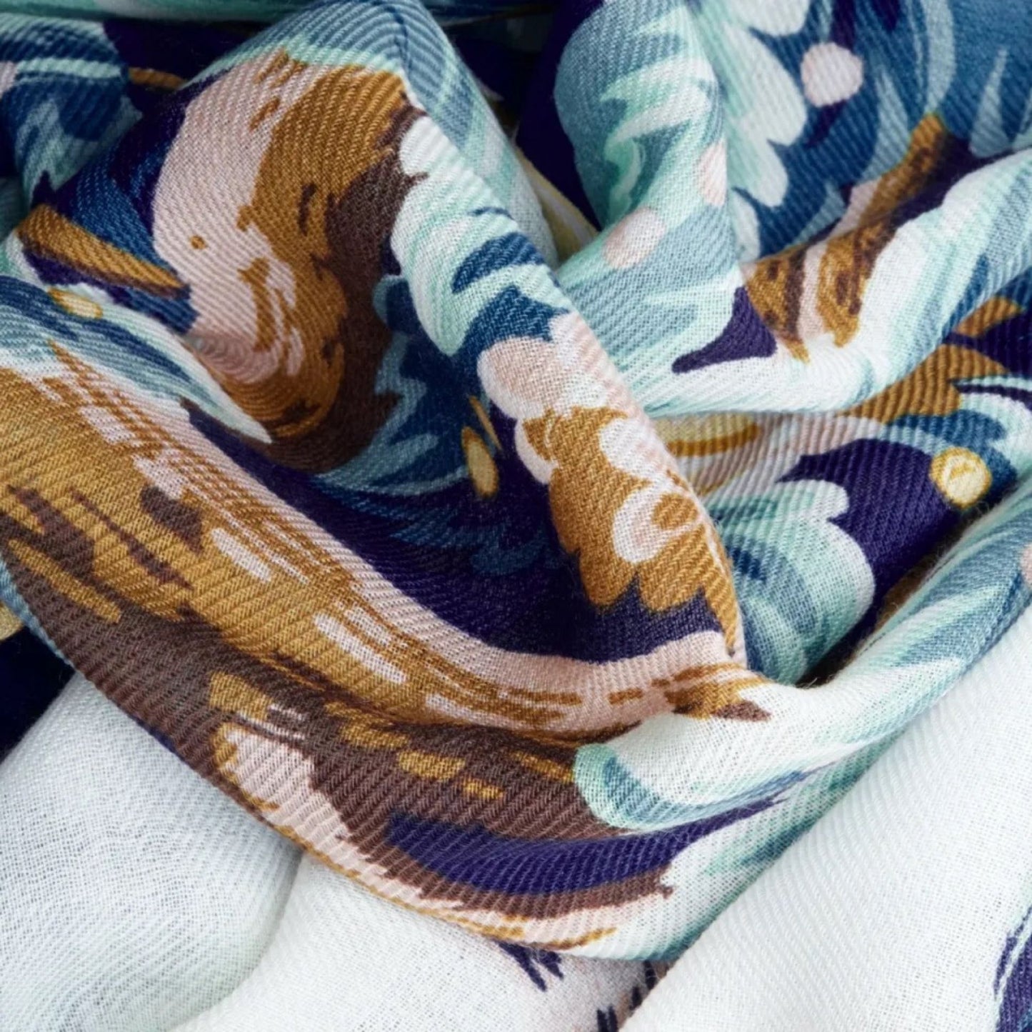 Inoui Editions Scarf 100 Chatou Winter Green