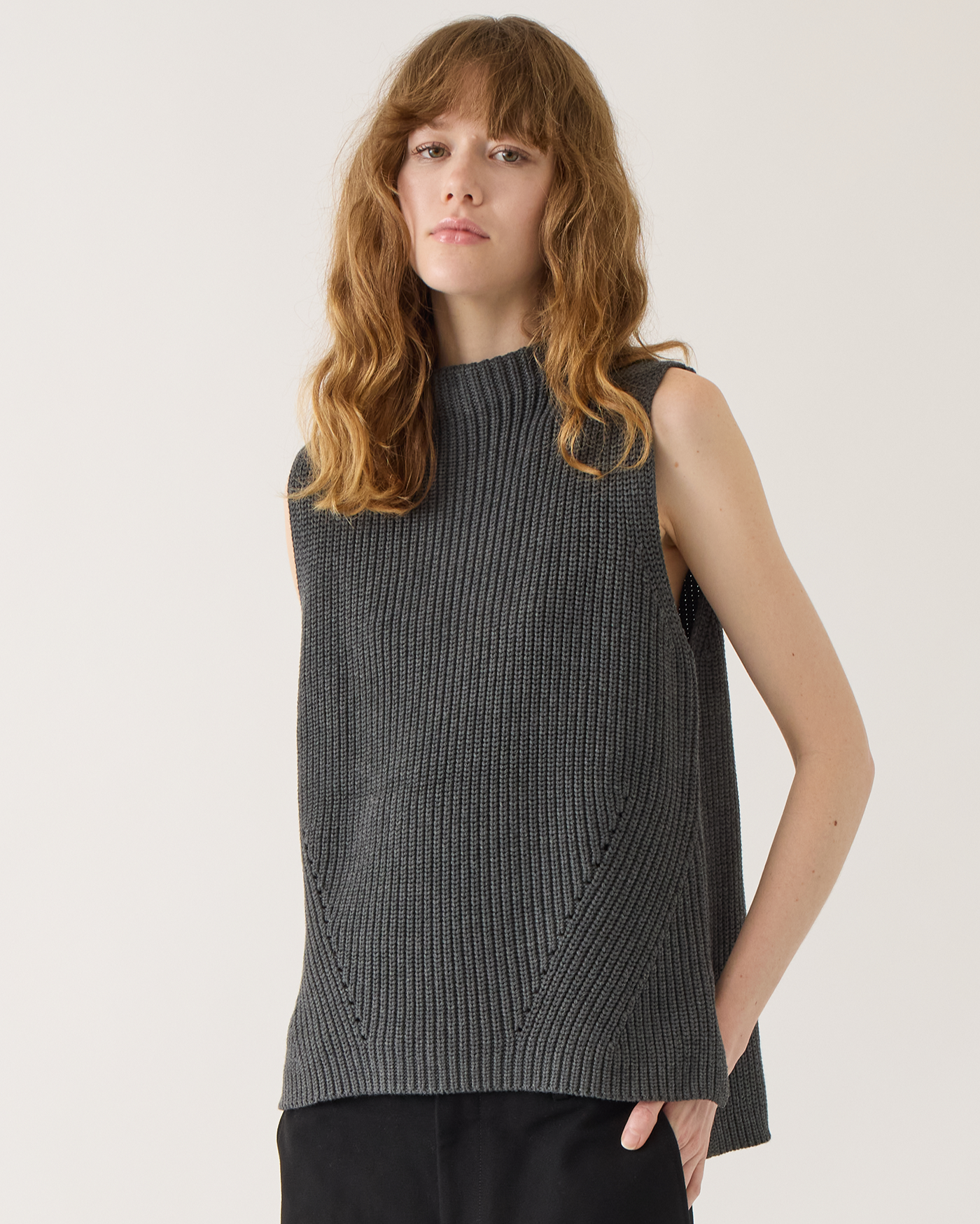 Demylee Delaney Cotton Vest Charcoal Heather-Demylee-Thistle Hill