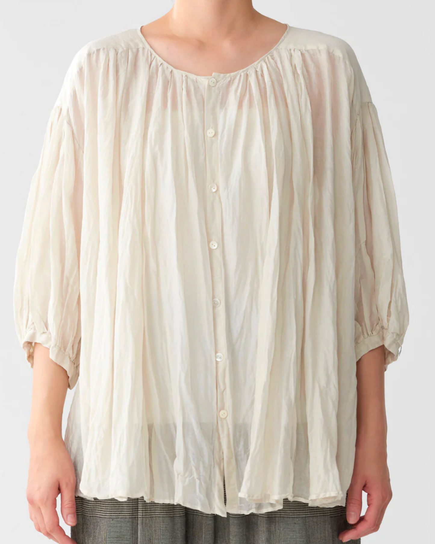 Wildflower Emboridery Gathered Blouse Ivory