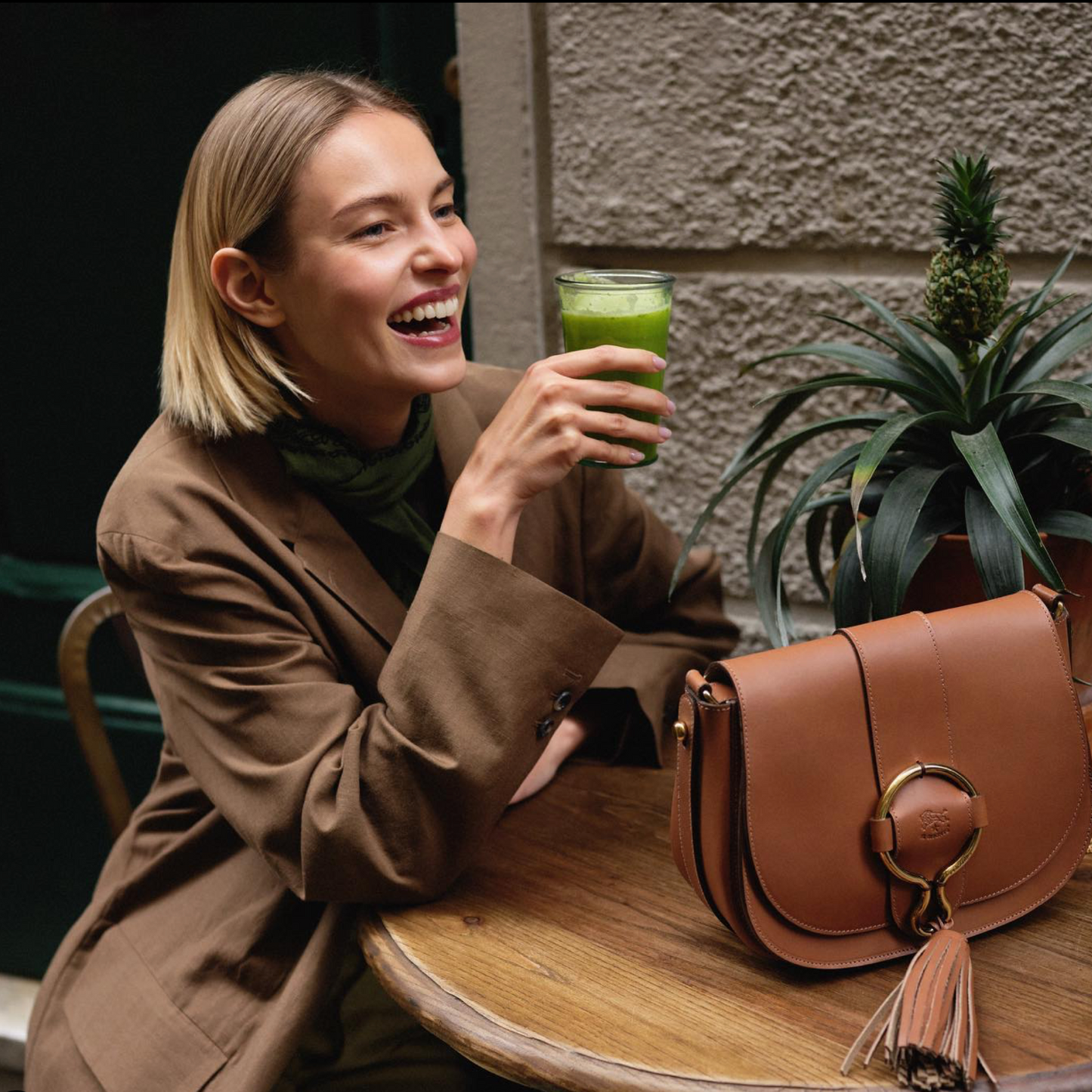 Il Bisonte Loop Large Crossbody Bag Chocolate-Il Bisonte-Thistle Hill