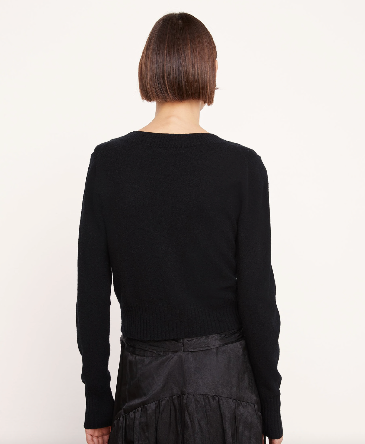 Vince Cropped V-neck Pullover Black