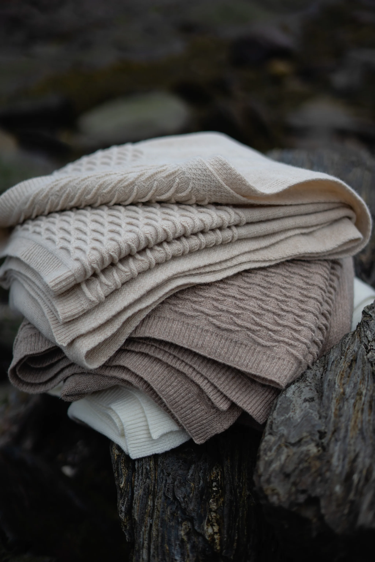 Evangeline Linen Scalloped Knit Throw Coffee-Evangeline-Thistle Hill