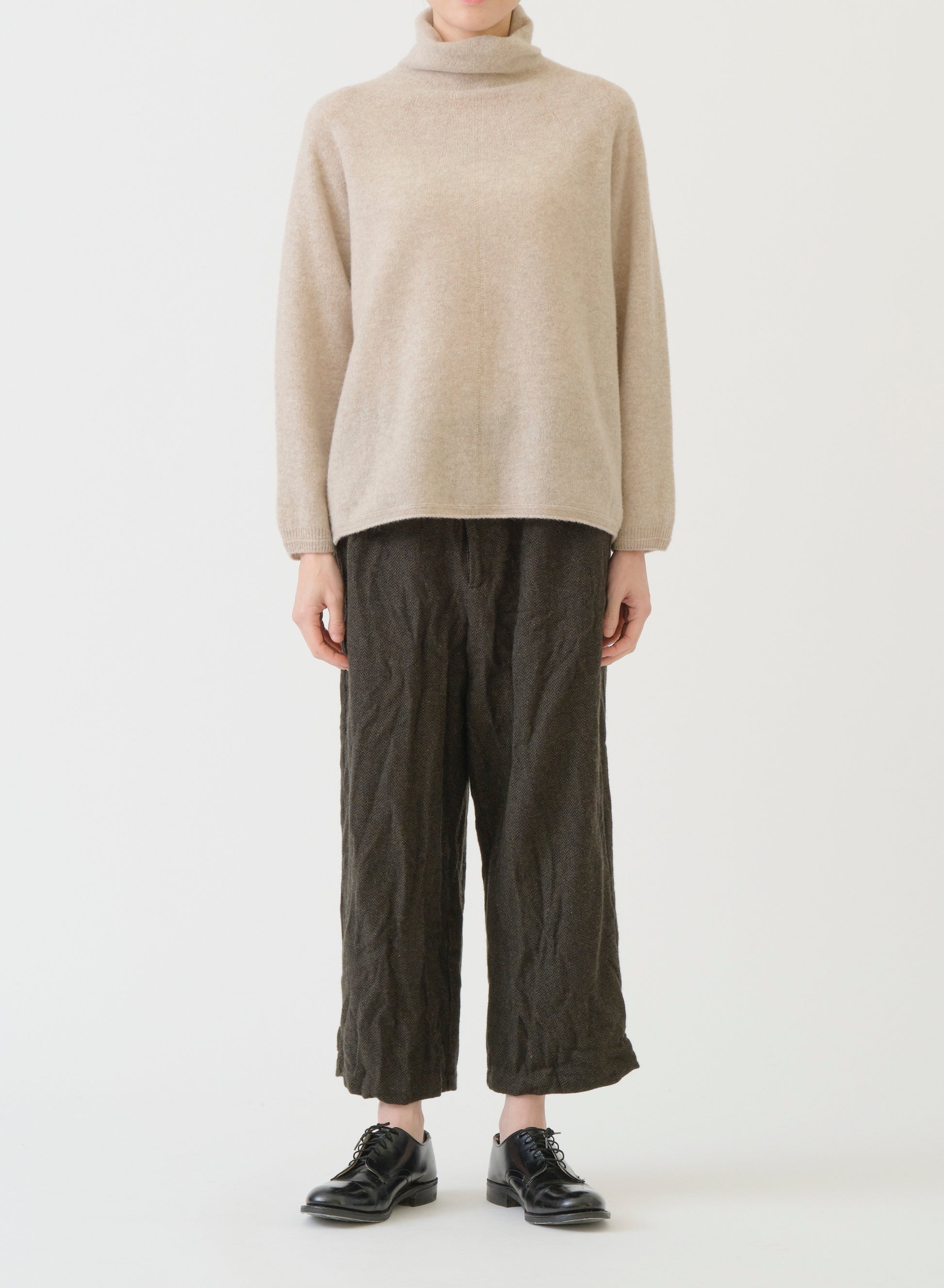 Pas de Calais Fine Wool Loose Turtleneck Pullover Beige-Pas De Calais-Thistle Hill