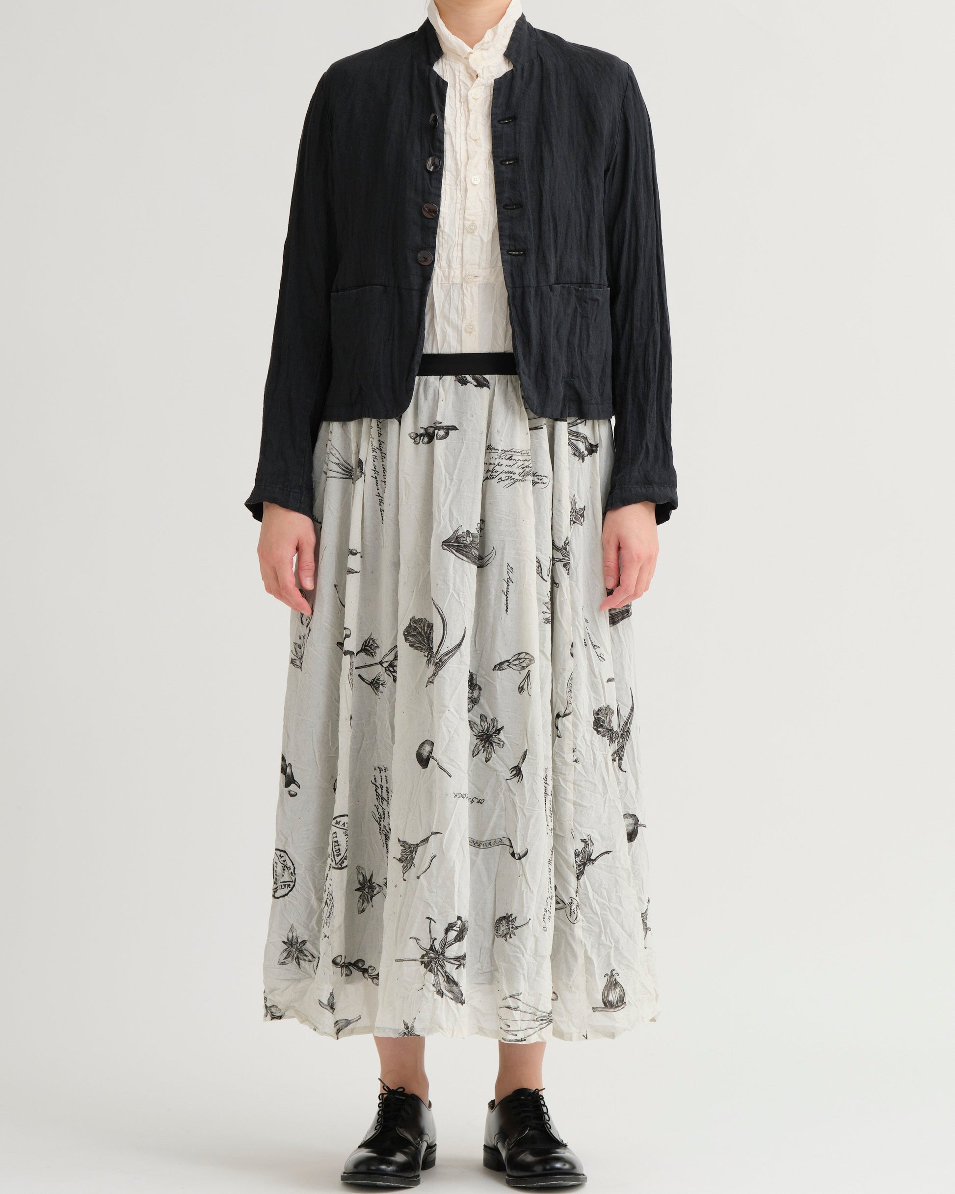 Pas De Calais French Linen Short Jacket Black-Pas De Calais-Thistle Hill