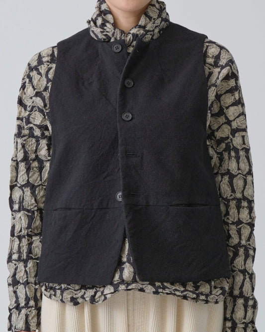 Pas de Calais Mulesing-Free Wool Cotton Crew Neck Vest Black-Pas De Calais-Thistle Hill