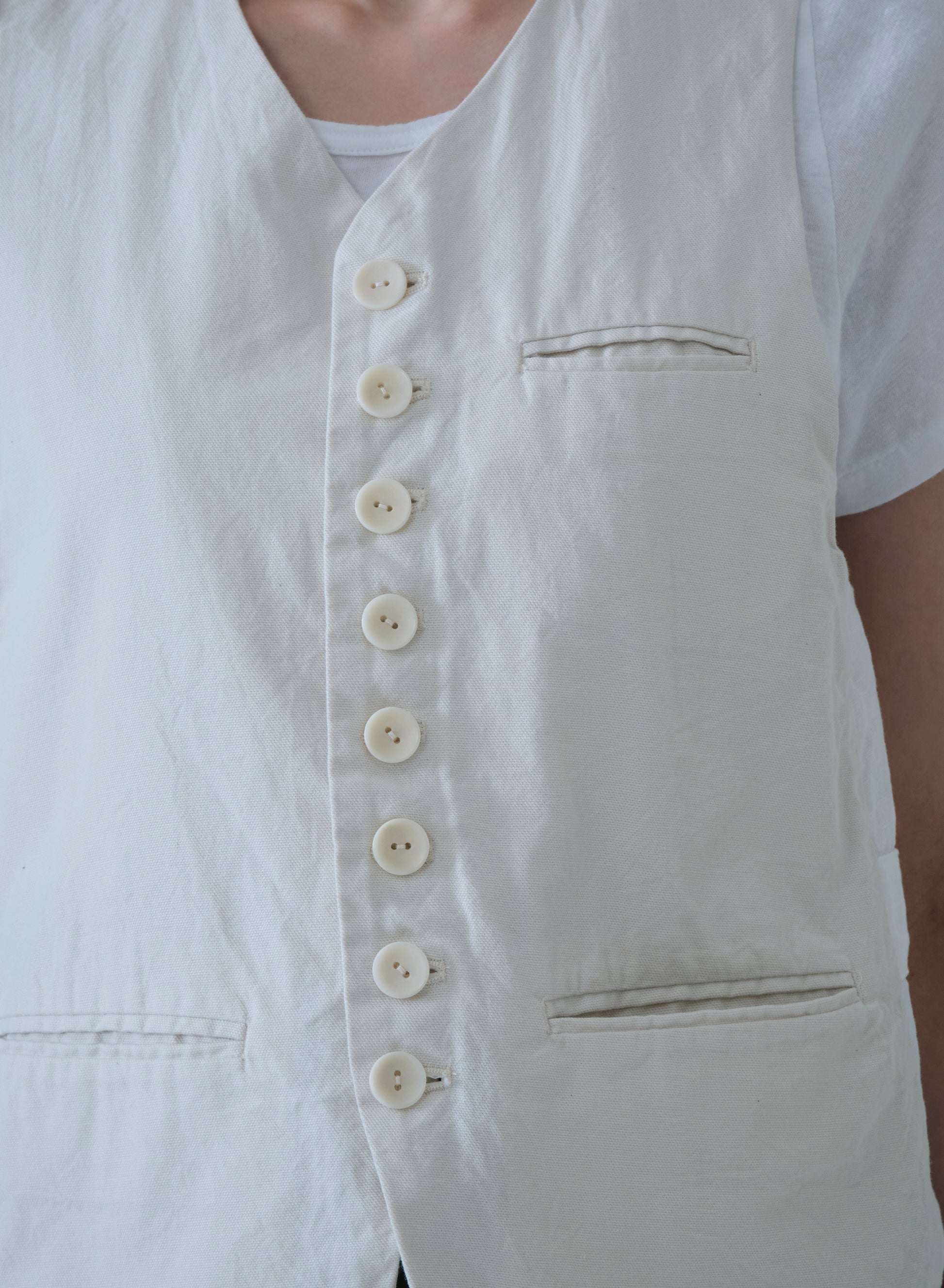 Pas de Calais Yarn Dye Oxford Vest Ivory-Pas De Calais-Thistle Hill