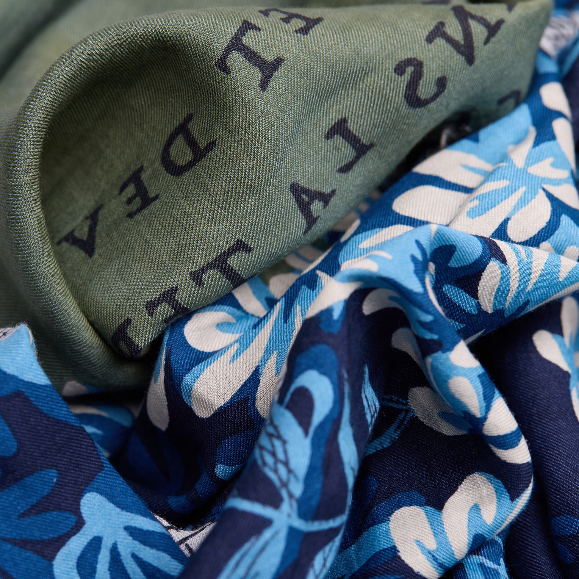 Inoui Editions Scarf 100 Bestaire Khaki-Inoui Editions-Thistle Hill