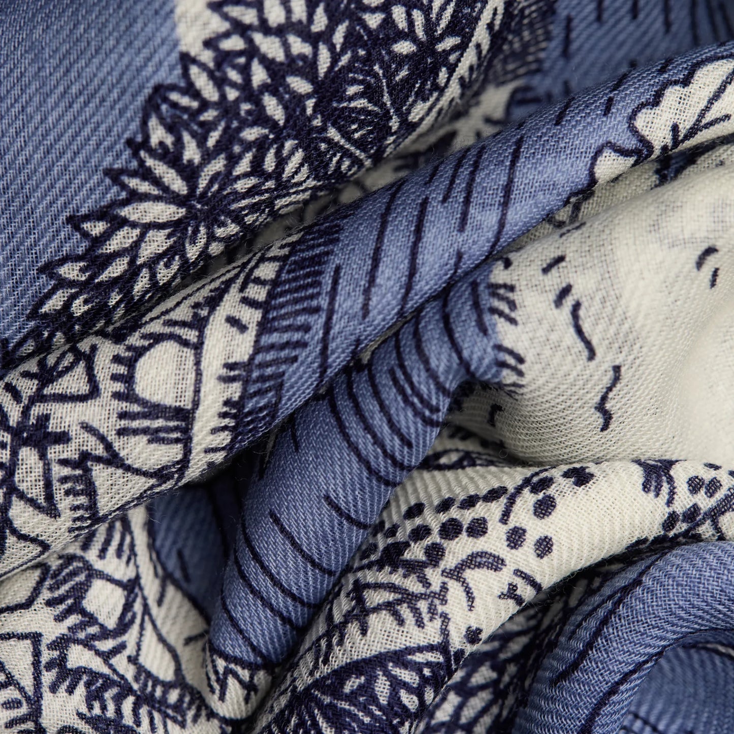 Inoui Editions Scarf 100 Quatre Saisons Blue-Inoui Editions-Thistle Hill