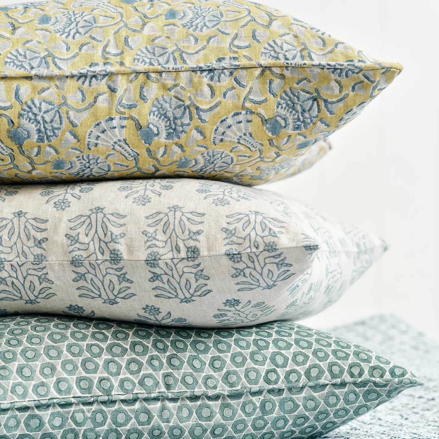 Walter G Amer Tahoe Linen Cushion-Walter G-Thistle Hill