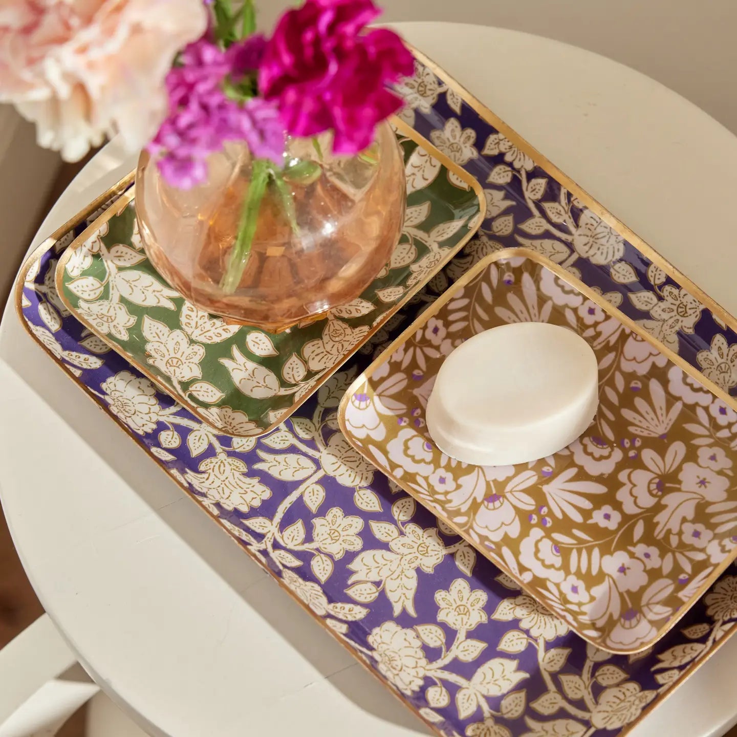 Enameled Flowered Metal Tray Jaya Vert-Thistle Hill-Thistle Hill