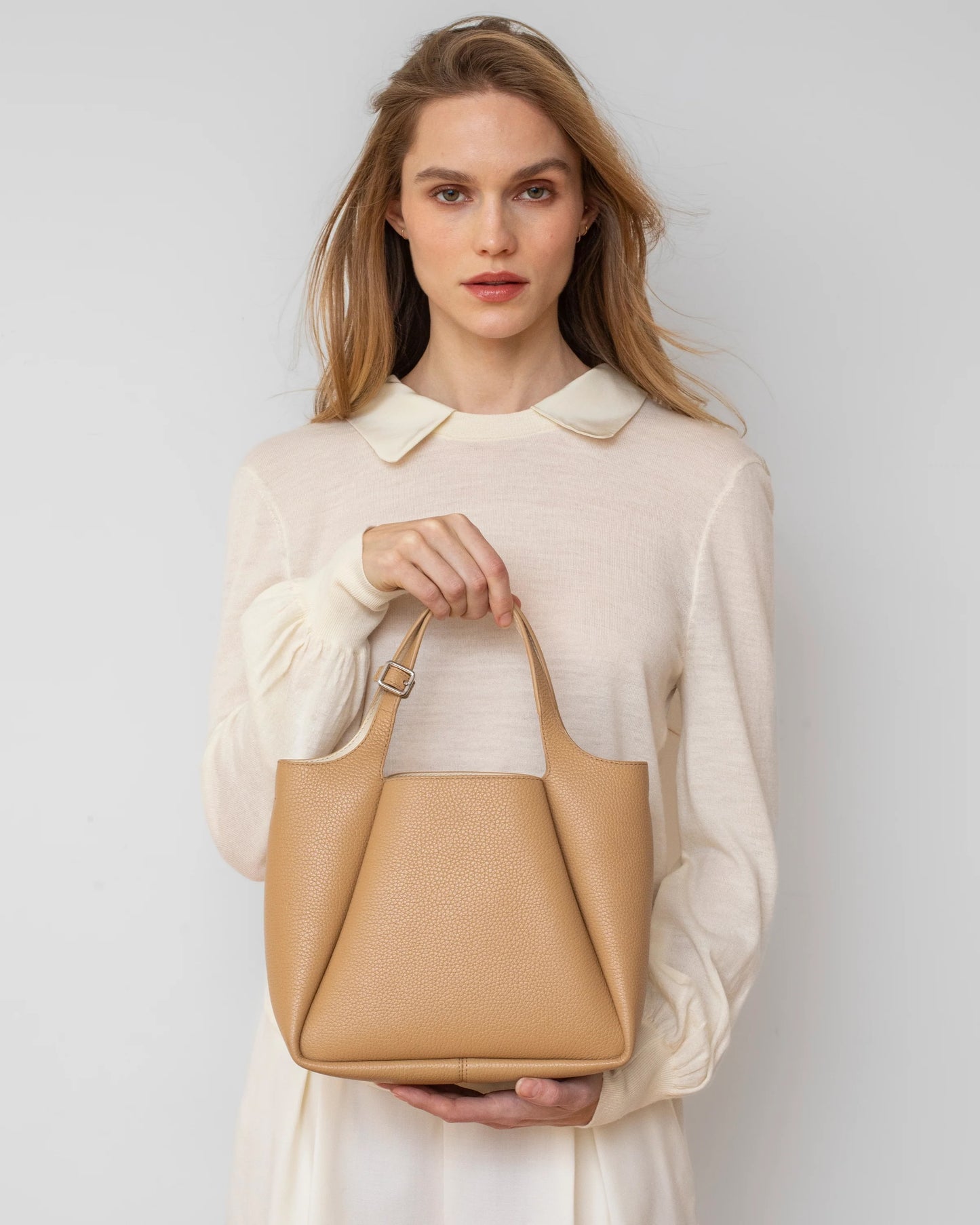 WE-AR4 Trapeze Bucket Bag Camel-WE-AR4-Thistle Hill