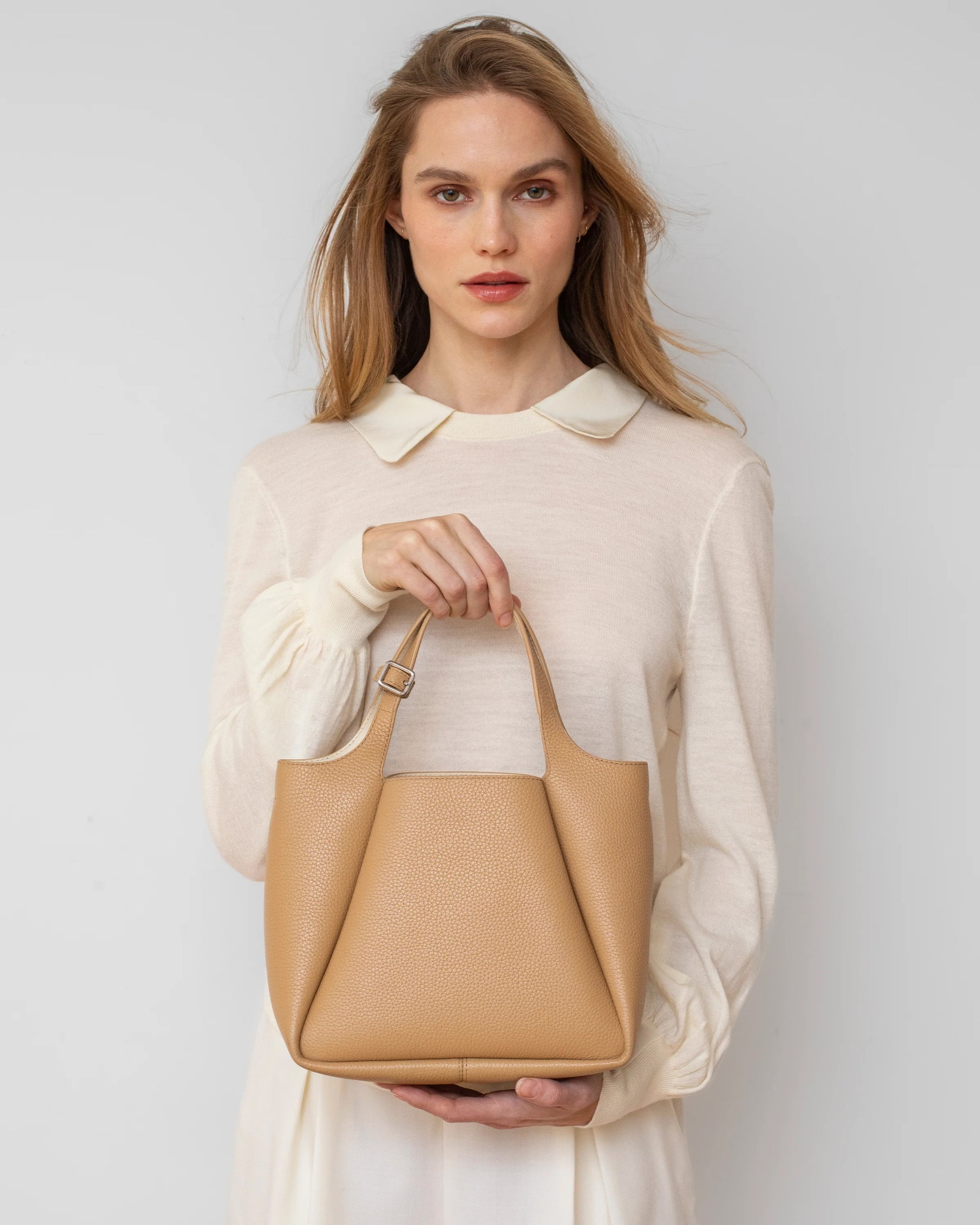 WE-AR4 Trapeze Bucket Bag Camel-WE-AR4-Thistle Hill
