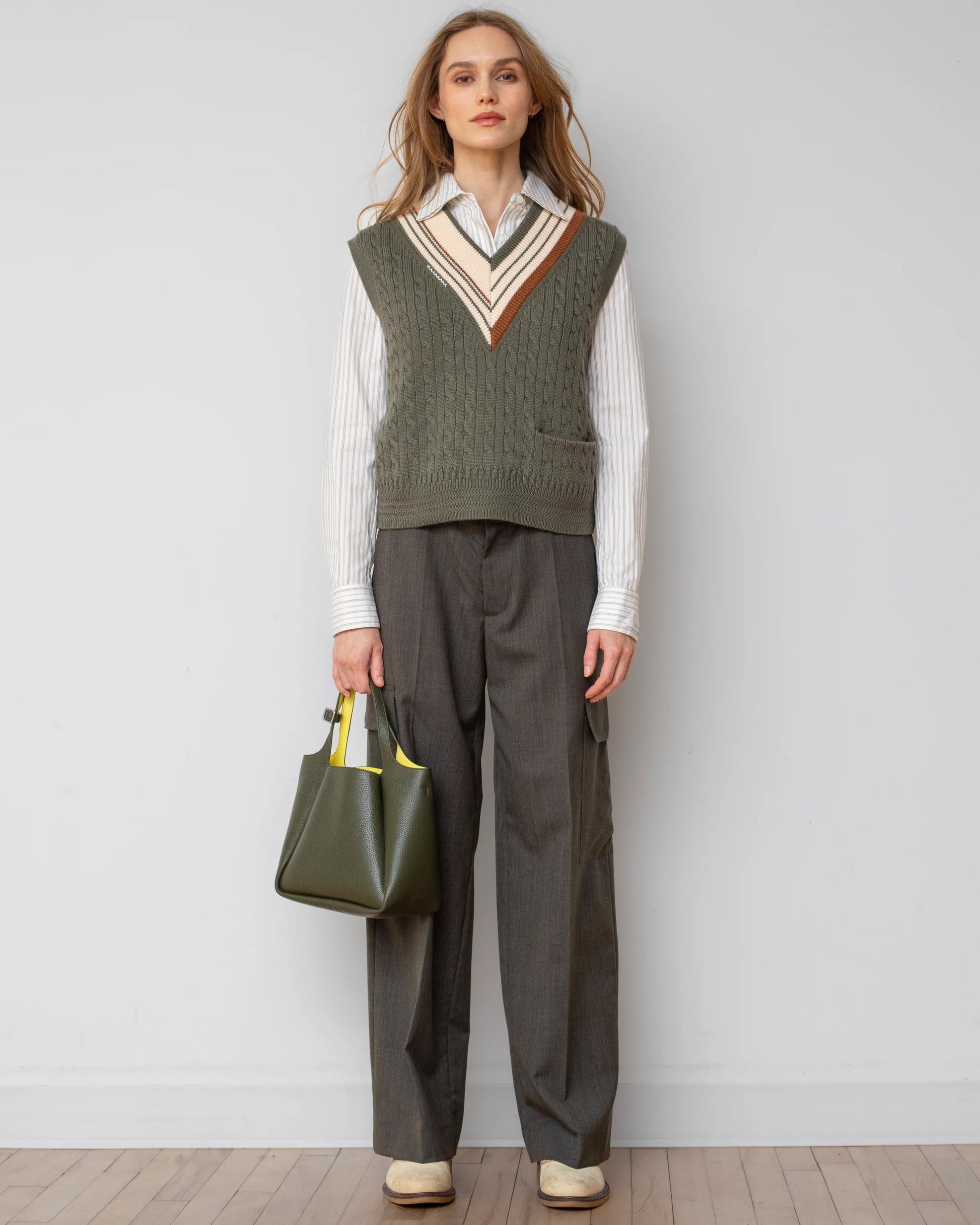 WE-AR4 Trapeze Bucket Bag Forest Green-WE-AR4-Thistle Hill