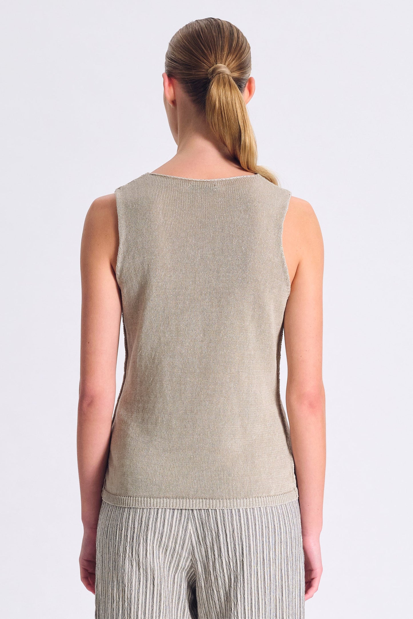 Transit Wide-Shoulder Tank Top in Linen and Cotton Knit in Plain Stitch Pearl Grey-Transit-Thistle Hill