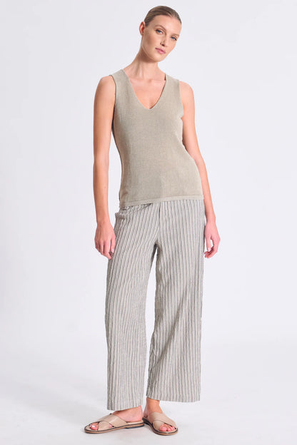Transit Wide-Shoulder Tank Top in Linen and Cotton Knit in Plain Stitch Pearl Grey-Transit-Thistle Hill
