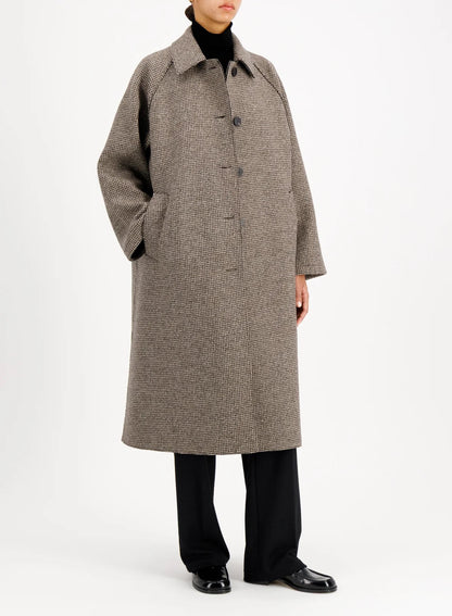 Harris Wharf Balmacaan Cashmere Blend Coat Cream & Brown Houndstooth