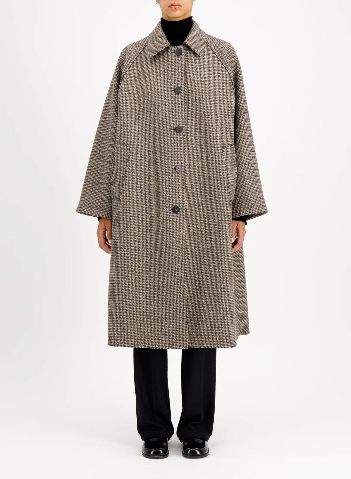 Harris Wharf Balmacaan Cashmere Blend Coat Cream & Brown Houndstooth