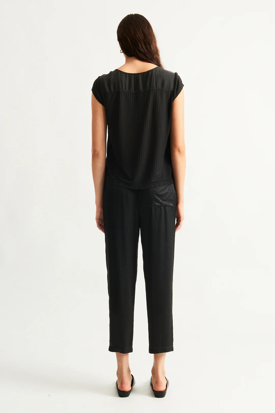 Raquel Allegra Darcey Tee Black-Raquel Allegra-Thistle Hill