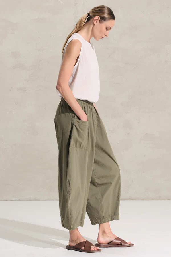 Transit Bombeè Shaped Trousers Green-Transit-Thistle Hill