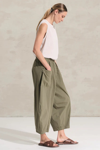 Transit Bombeè Shaped Trousers Green-Transit-Thistle Hill
