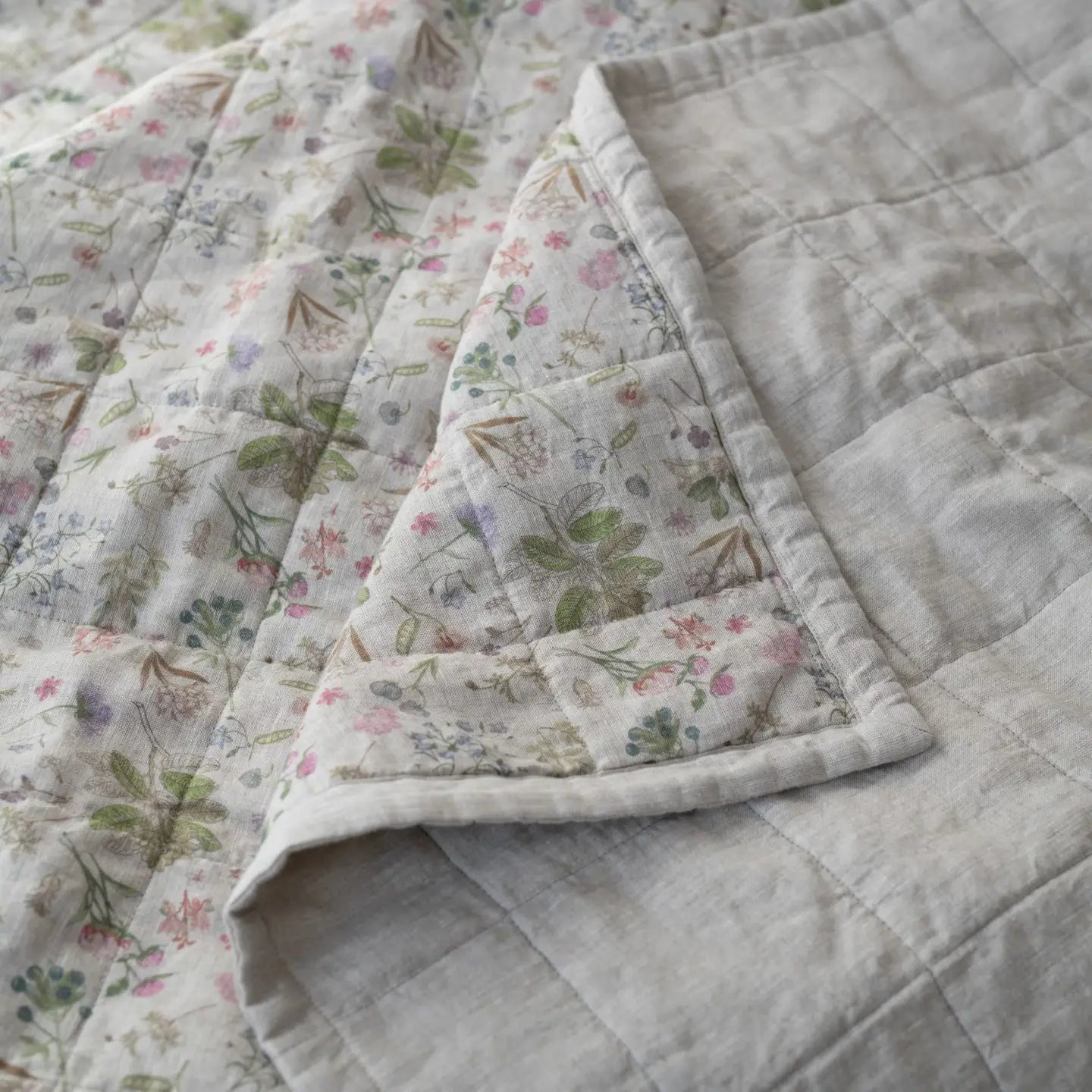 Botanical Linen Quilt-Thistle Hill-Thistle Hill