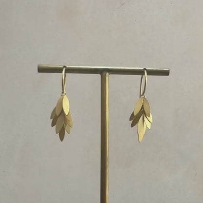 Sia Taylor 18k Small Golden Leaf Earrings