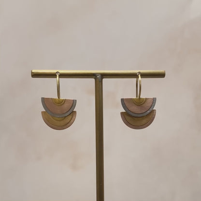Sia Taylor 18K Rainbow Sun Halo Earrings
