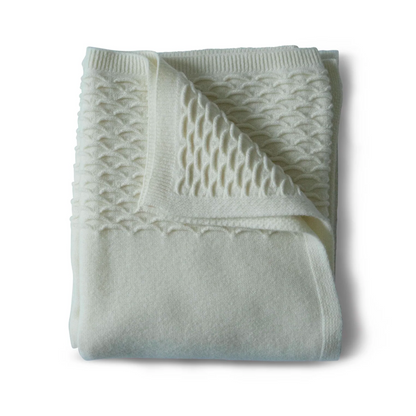 Evangeline Linen Scalloped Knit Throw